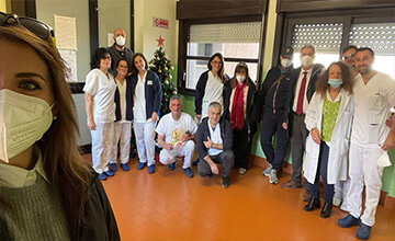 Articolo sulla donazione di Gocce nel Deserto al reparto Oncologia dell'ospedale N. Giannettasio di Rossano - Eco dello Jonio